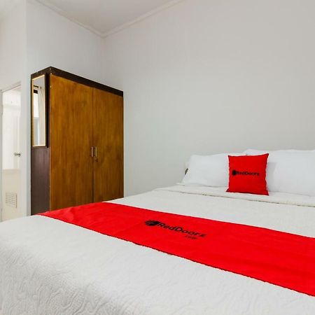 Reddoorz Syariah Near Pondok Indah Mall 3 Jakarta Eksteriør bilde