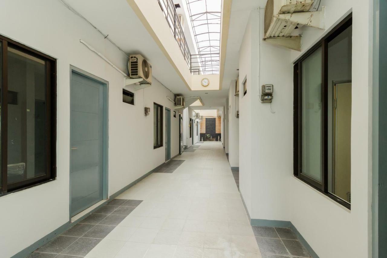 Reddoorz Syariah Near Pondok Indah Mall 3 Jakarta Eksteriør bilde