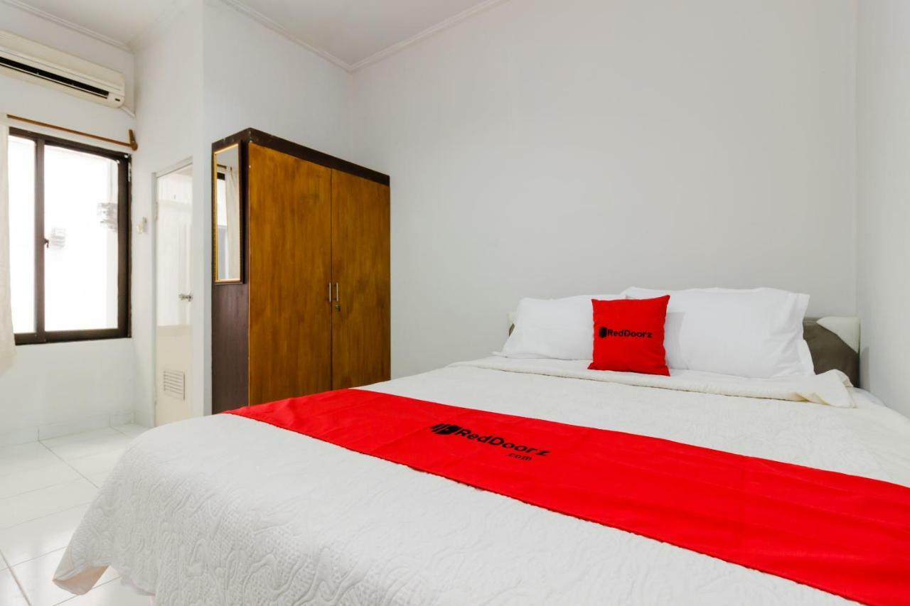 Reddoorz Syariah Near Pondok Indah Mall 3 Jakarta Eksteriør bilde